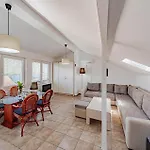 2 Bedroom Stunning In * Hodilje