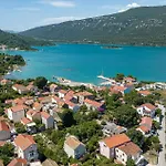 2 Bedroom Stunning In Hébergement de vacances