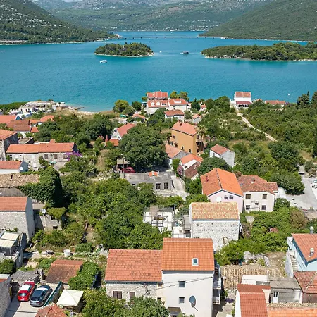 Prázdninový dům 2 Bedroom Gorgeous In