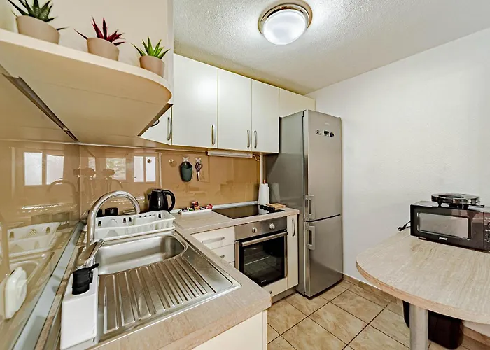 2 Bedroom Gorgeous In 度假居 *