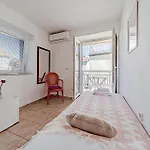 2 Bedroom Stunning Home In Hodilje