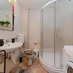 2 Bedroom Stunning In * Hodilje