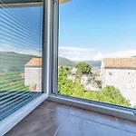 2 Bedroom Stunning In * Hodilje