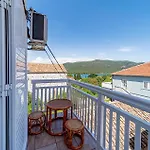 2 Bedroom Stunning Home In Hodilje Σπίτι διακοπών