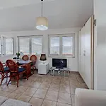 Сasa de vacaciones 2 Bedroom Stunning In