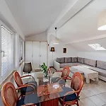 Σπίτι διακοπών 2 Bedroom Stunning Home In Hodilje Hodilje