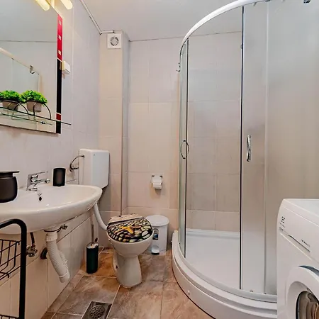 2 Bedroom Stunning In * Hodilje