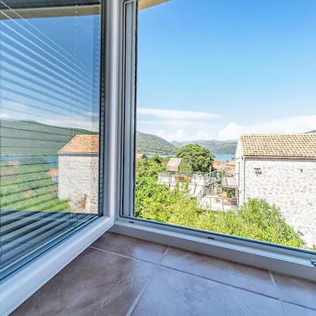 2 Bedroom Stunning In * Hodilje