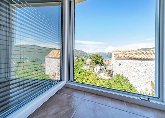 2 Bedroom Gorgeous In * Hodilje