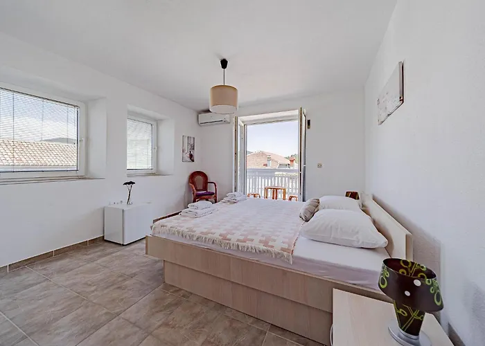 2 Bedroom Gorgeous In Дом отдыха