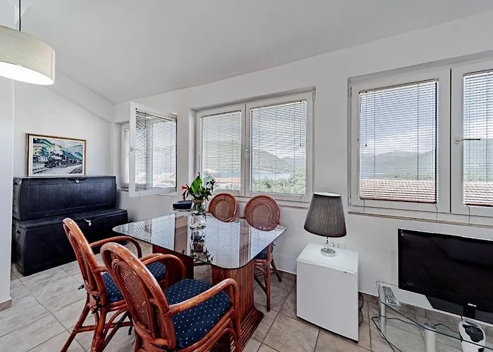 Дом отдыха 2 Bedroom Gorgeous In