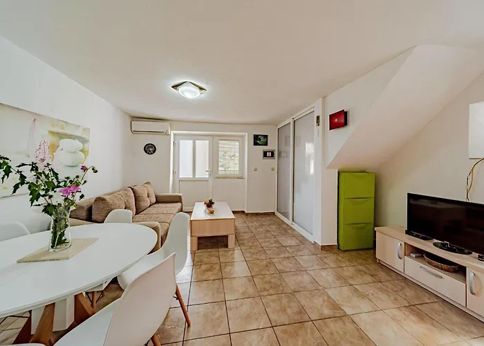 2 Bedroom Gorgeous In * Hodilje