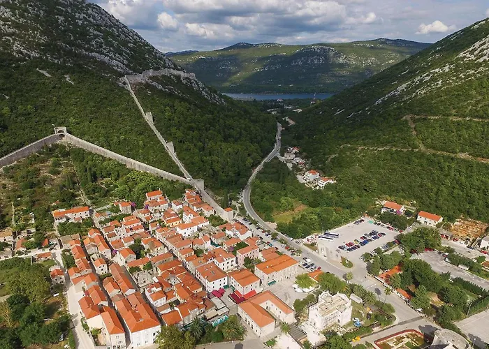 2 Bedroom Gorgeous In Дом отдыха