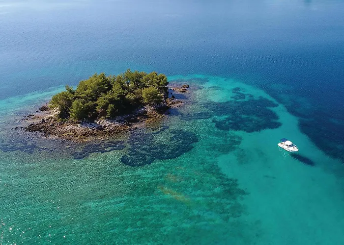 2 Bedroom Gorgeous In *